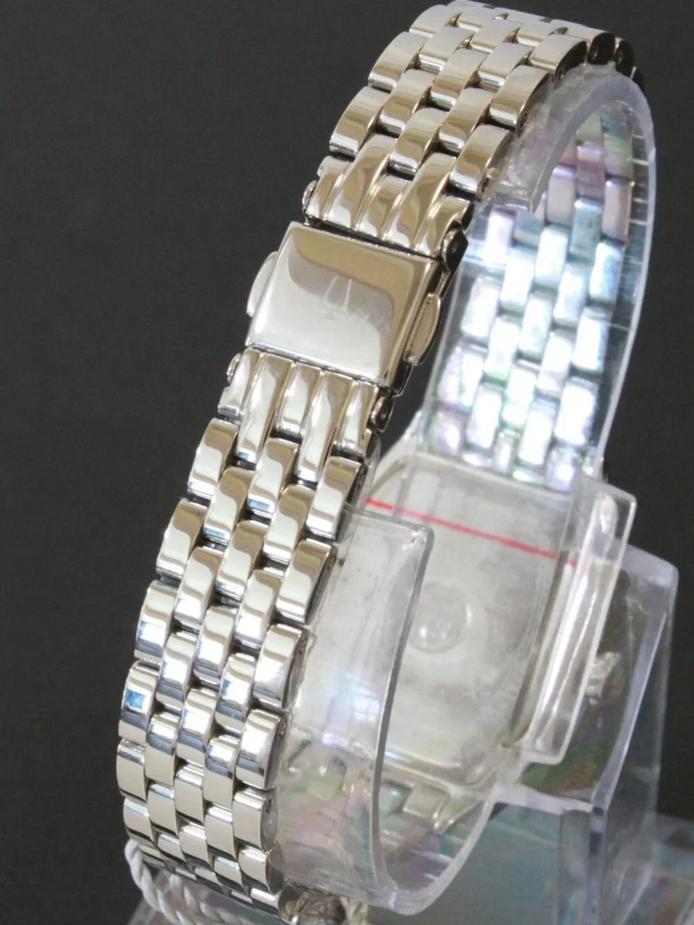 Bulova Ladies Diamond Accent Quartz Watch Diamond Embedded Bezel 26mm
